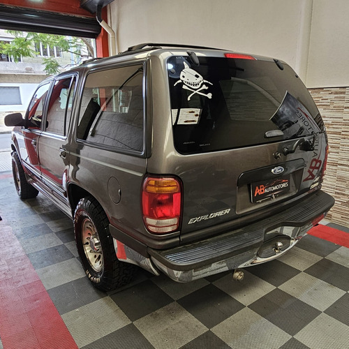 Ford Explorer 4.0 Xlt 4x2