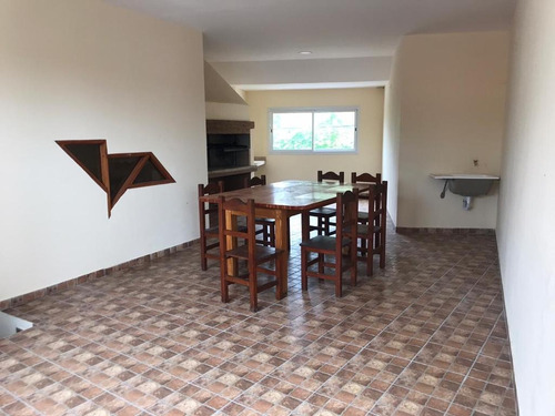 Imagen 5 de 9 de Departamentos En Mar De Ajo Con Patio Y Parrilla ,