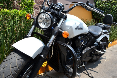 Imagen 10 de 15 de Flamante Indian Scout 1000 Sixty Nacional