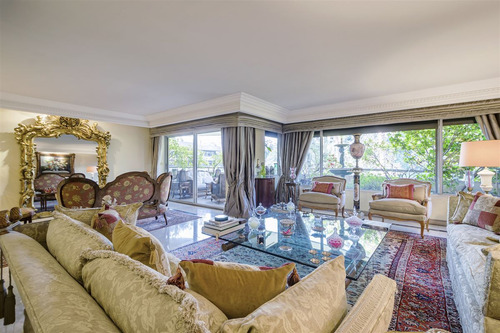 Departamento En Venta De 4 Dorm. En Las Condes