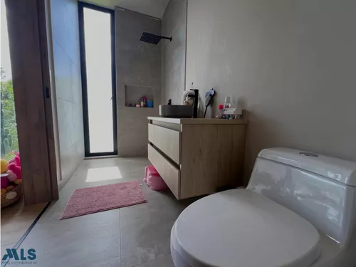 Una Casa Espectacular(mls#249327)