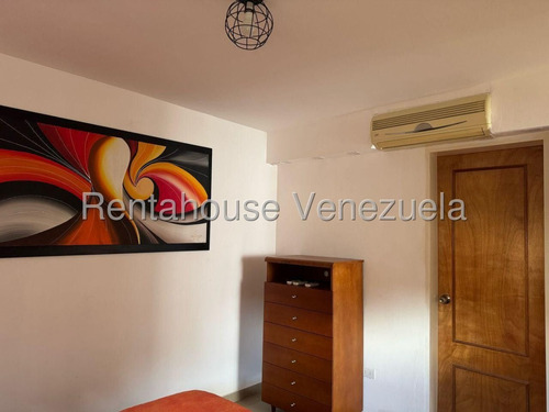 Km Apartamento (1 Nivel) En Alquiler En Colinas De La Tahona, Distrito Metropolitano