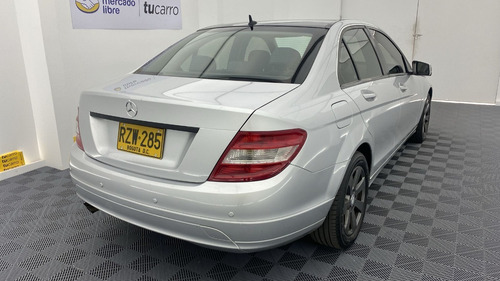 Imagen 8 de 25 de Mercedes Benz Clase C180 Kompressor