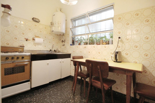 Imagen 4 de 19 de Venta Ph De 2 Ambientes - Muy Buen Estado - Frente - Luminoso - Sin Expensas - Monte Castro
