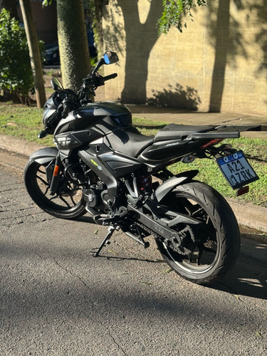 Rouser Ns 200