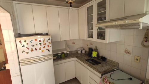 Imagem 6 de 14 de Apartamento Astúrias, 2 Quartos, Sacada, Lazer Completo.