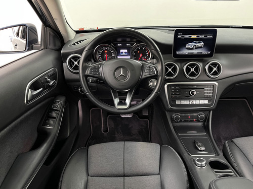 Mercedes-Benz GLA 200 CGI STYLE 7G-DCT