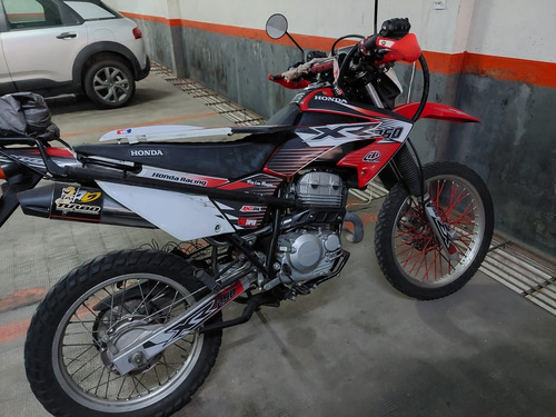 Imagen 6 de 6 de Honda Tornado 250 2017