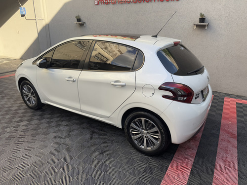 Peugeot 208 1.6 Allure