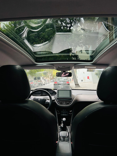Peugeot 2008 1.6 Feline