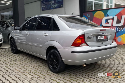 Ford Focus Sedan 1.6 Flex