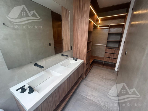 Casa En Venta En Via Cumbres Cancun