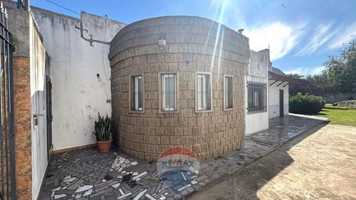 Venta Casa+3 Locales Calle Williams M. Castelar