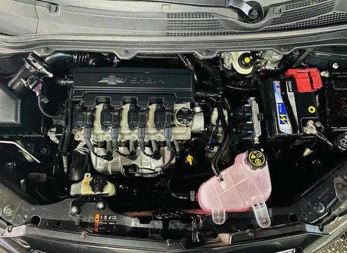 Imagen 5 de 9 de Chevrolet Onix 1.4 Ltz At 98cv 2016