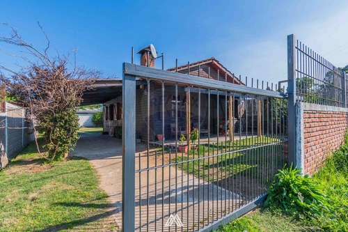 Venta Cabaña 3 Dormitorios Y Depósito En Pando