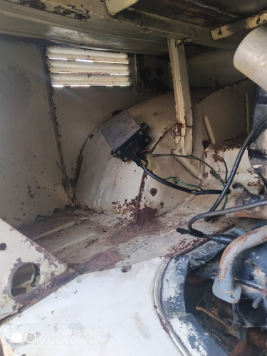 Volkswagen Kombi 6 Portas