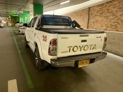 Toyota Hilux 2.5 Imv 100 hp 4x4