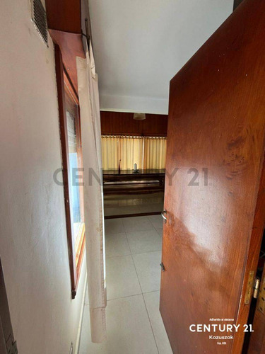 Casa De (5) Cinco Ambientes En Venta - Permuta - Villa Gesell, Costa Atlántica