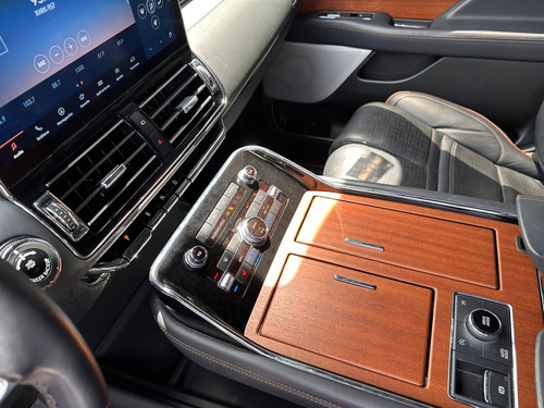 Lincoln Navigator 2024