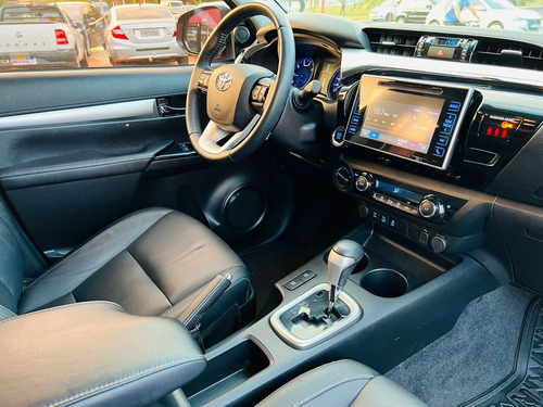 Imagem 13 de 15 de Toyota Hilux Srv 2.8 Preto 2019