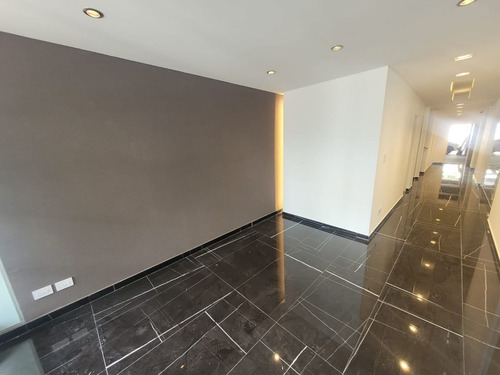 Imagen 3 de 30 de Departamento De 4 Amb A La Venta En Villa Luri
