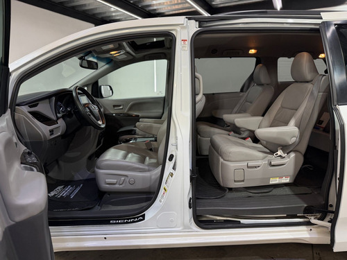 Toyota Sienna 3.5 Xle Piel At