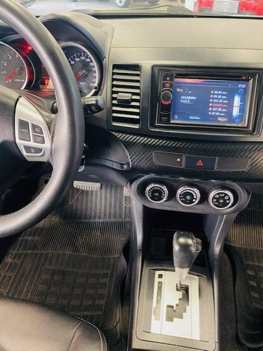 Imagem 12 de 14 de Mitsubishi Lancer 2.0 16v Gasolina 4p Automático