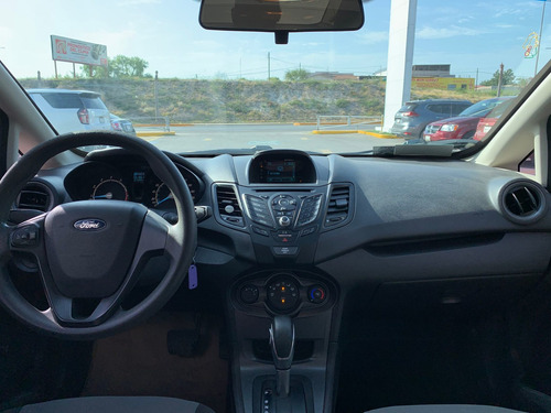 Imagen 6 de 10 de Ford Fiesta 2016 1.6 S Sedan At