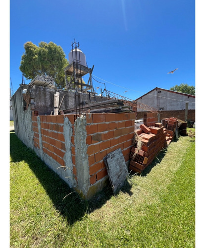 Oportunidad, Casa A Terminar, Camet Norte