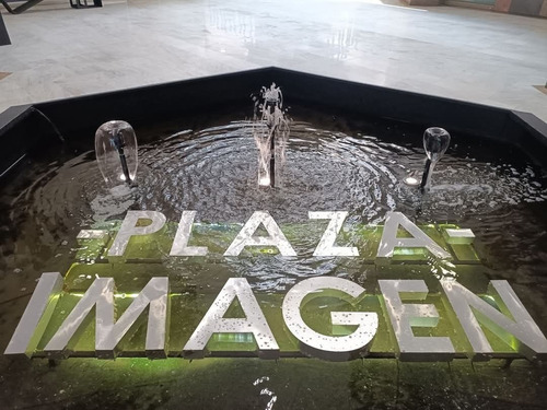 Invierte En Exito, Local Comercial En Plaza Imagen, Jardines De La Montaña