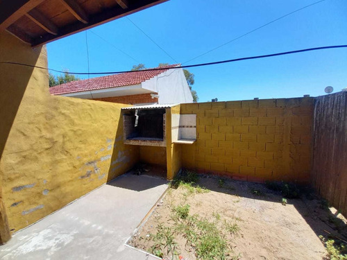Venta Casa 4amb + 2 Deptos Calle 4 E/ 49 Y 50 Santa Teresita