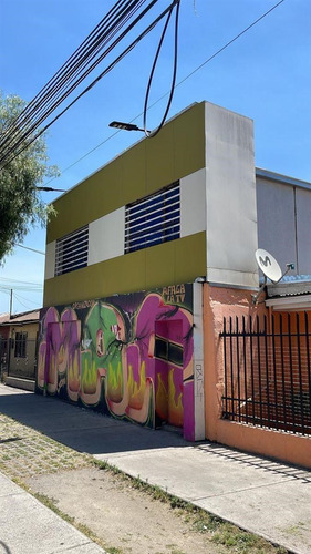 Hermoso Y Amplio Local En Departamental Con Clotario Blest