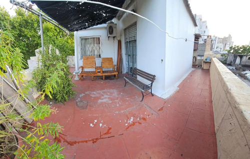 Vendo - Apartamento En Zona 2 Dorm. Centro - U$s 75.000 + Bhu