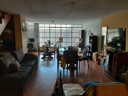 Casa 333mts2 En Urb. Los Cipreses - Cer. Lima *negociable*