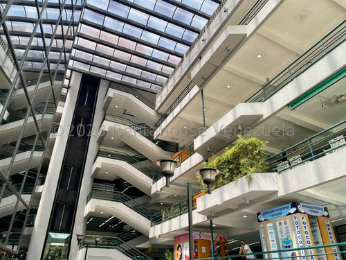 Se Vende Excelente Local Comercial En El C.c. Terrazas Del Ávila Mls 25-11211
