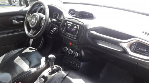 Imagem 5 de 10 de Renegade Sport 1.8 At Flex