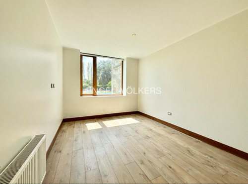 Espectacular Casa Moderna 6 Dorm., Sector Algarrobal