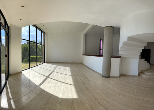 Imagen 10 de 20 de En Alquiler Casa 1000m2 5h+2s/5.5b+2s/ 6p El Peñón