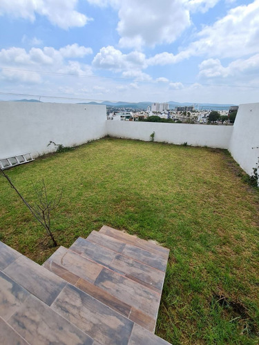 Imagen 18 de 30 de Preciosa Casa En Venta En Cumbres Del Lago