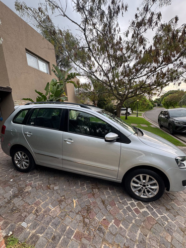 Volkswagen Suran 1.6 Imotion Highline 110cv