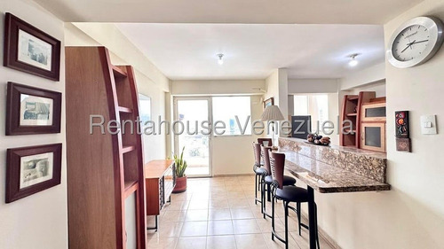 Apartamento En Venta Barquisimeto Centro Oeste, Fresco, Iluminado, Conjunto Privado Mls 26-299 Zulay González