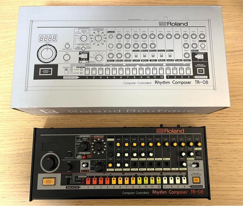 Roland Tr-08 Rhythm Composer - Boutique Tr-808 Analog 