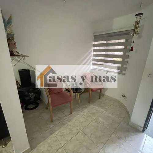 Casa Primer Piso Con Parqueadero Copacabana