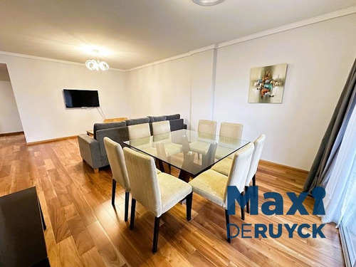 Piso De 4 Ambientes Con Cochera, Zona Plaza Conesa