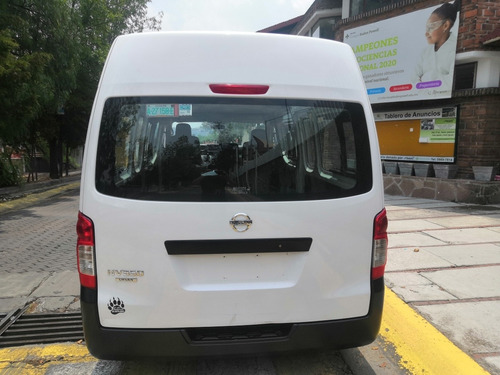 Imagen 6 de 12 de Nissan Urvan 2.5 15 Pas Amplia Aa Mt 2018