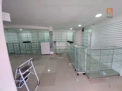 Venta De Local Y Apartamento En Hipodromo