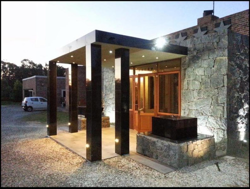 Imagen 3 de 17 de Five Stars, Camino Del Golf