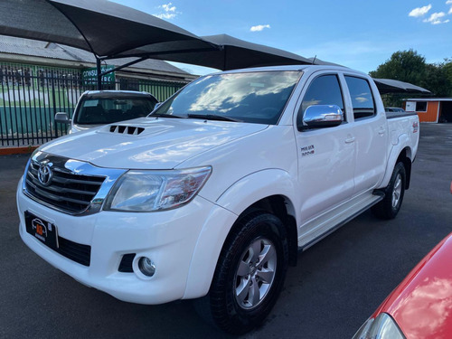 Toyota Hilux 3.0 SRV TOP 4X4 CD 16V TURBO INTERCOOLER DIESEL 4P AUTOMÁTICO
