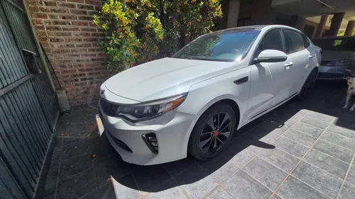 Kia Optima 2.0 L Turbo Gdi Sxl At
