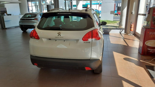 Imagen 4 de 15 de Peugeot 2008 Sport 1.6 Thp Tiptronic Hlan